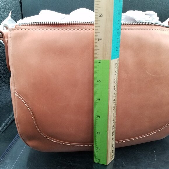 👜 Frye Melissa Crossbody Bag – Apricot – 100% Leather – NEW (Small Mark Noted) - Picture 7 of 16